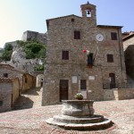 Piazza-vecchietta-sala-consiglio-comunale-storica-castiglione-d-orcia